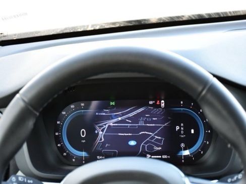 Certified 2025 Volvo XC60 B5 Plus w/ Climate Package image 22