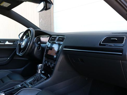 Used 2019 Volkswagen Golf 4-Door AWD/4WD image 56