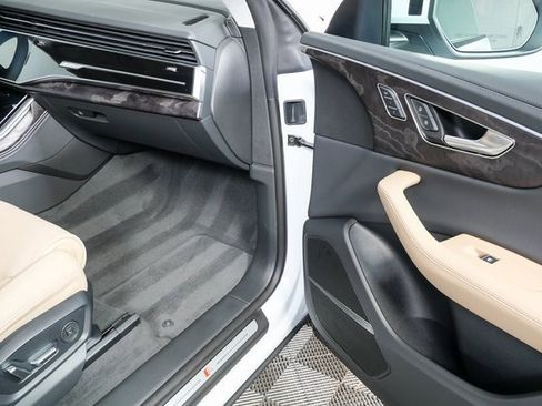 New 2026 Audi Q8 Prestige image 24