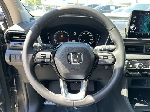 Certified 2025 Honda Pilot EX-L image 16