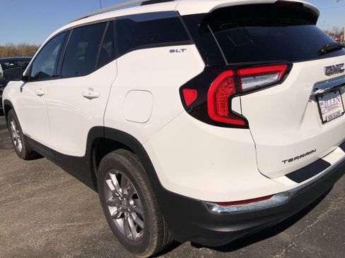 Used 2022 GMC Terrain SLT image 4