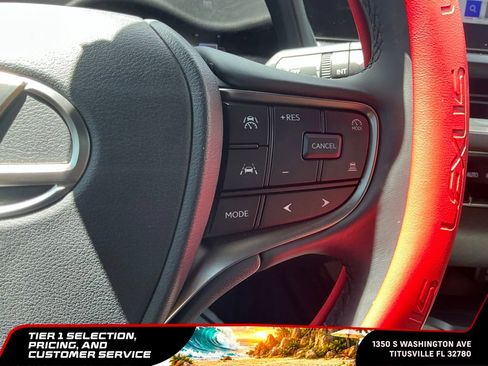 Used 2025 Lexus UX 300h FWD image 36