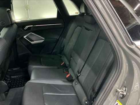 Used 2022 Audi Q3 2.0T Premium w/ Convenience Package image 28