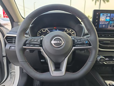 New 2026 Nissan Altima 2.5 SR w/ SR Premium Package FWD image 27