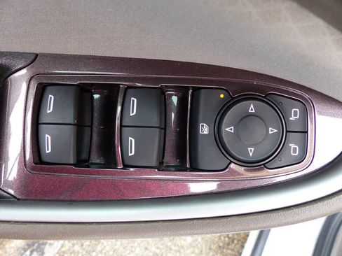 Used 2021 Chevrolet Malibu LS image 21