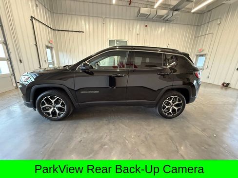 Used 2025 Jeep Compass Limited AWD/4WD image 7
