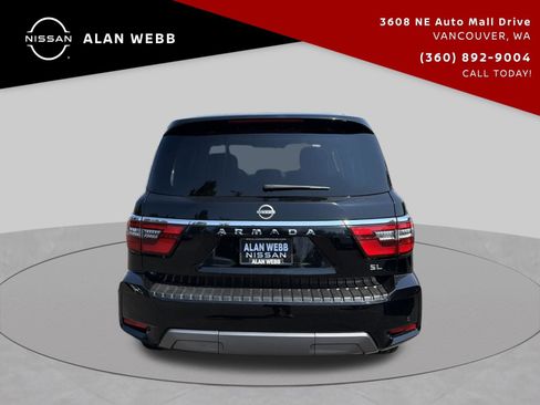 Used 2024 Nissan Armada SL w/ Captain's Chairs Package AWD/4WD image 4