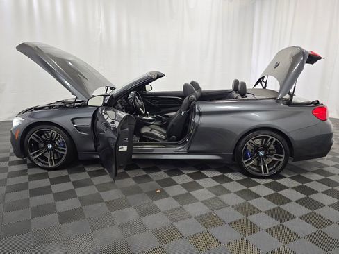 Used 2015 BMW M4 Convertible image 11