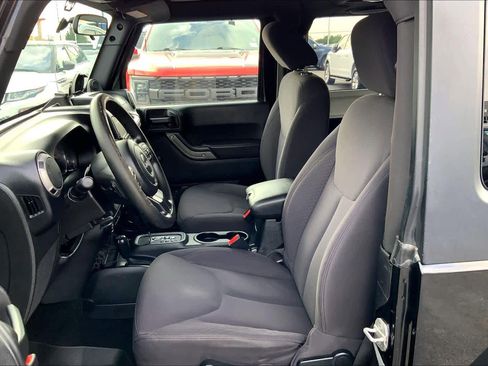 Used 2013 Jeep Wrangler Sport AWD/4WD image 7