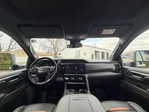 Used 2024 GMC Sierra 2500 AT4 w/ AT4 Preferred Package image 33