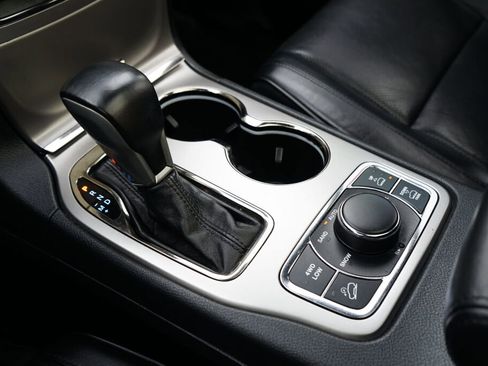 Used 2018 Jeep Grand Cherokee High Altitude image 21