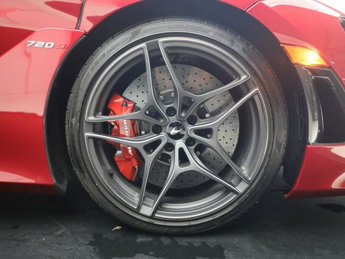 Used 2019 McLaren 720S Performance RWD image 44