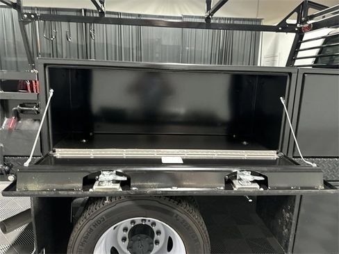 New 2023 Ford F550 4x4 Regular Cab Super Duty image 62