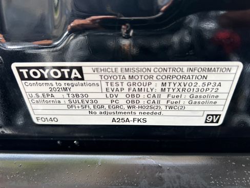 Used 2021 Toyota Camry LE FWD image 34