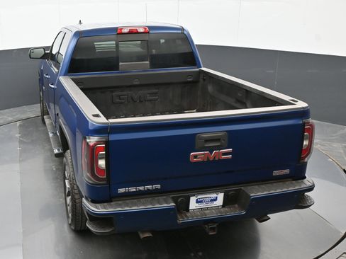 Used 2017 GMC Sierra 1500 SLT w/ All Terrain Package image 33