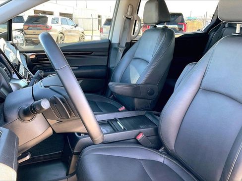 Used 2024 Honda Odyssey Touring image 18