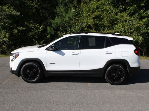 Used 2023 GMC Terrain AT4 AWD/4WD image 5