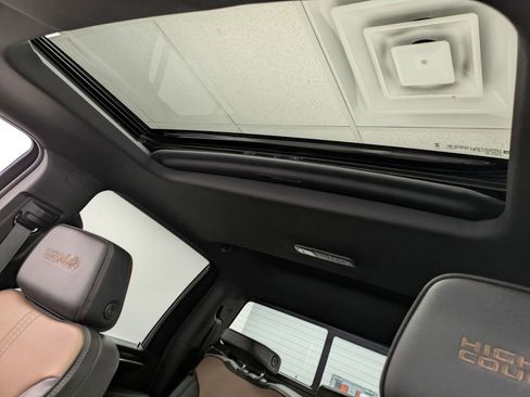 Used 2025 Chevrolet Silverado 2500 High Country w/ High Country Premium Package image 22