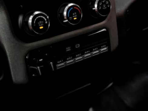Used 2024 RAM 3500 Tradesman w/ Chrome Appearance Group AWD/4WD image 28