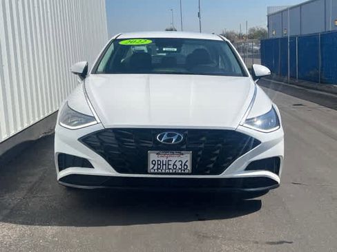 Used 2022 Hyundai Sonata SEL w/ Preferred Accessory Package image 2
