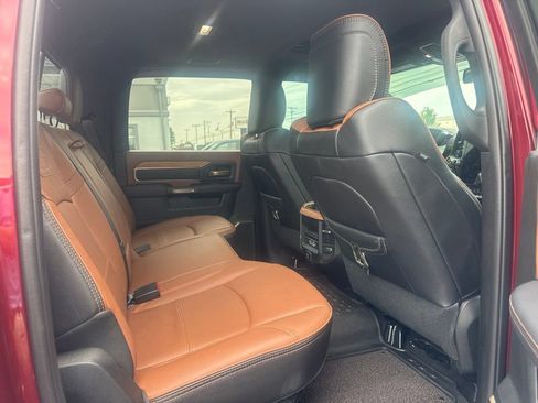 Used 2024 RAM 2500 Limited w/ Towing Technology Group AWD/4WD image 9