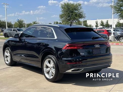 Used 2023 Audi Q8 Premium AWD/4WD image 10