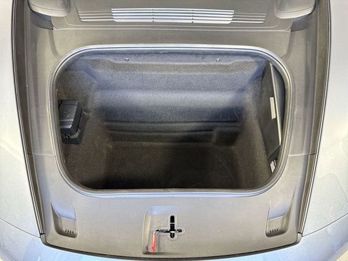 Certified 2025 Porsche 911 Carrera image 21