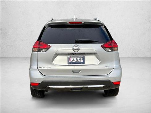 Used 2020 Nissan Rogue SL FWD image 4