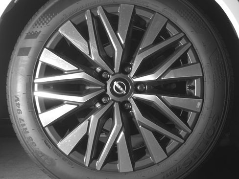 Used 2025 Nissan Altima 2.5 SV FWD image 15