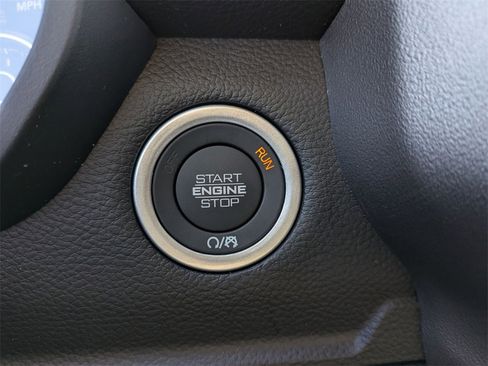 New 2026 RAM 1500 4x4 Crew Cab image 23