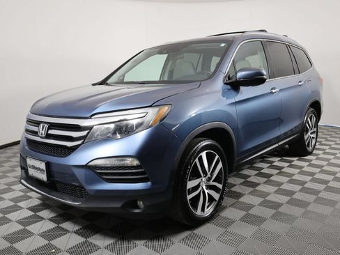 Used 2016 Honda Pilot Touring image 5