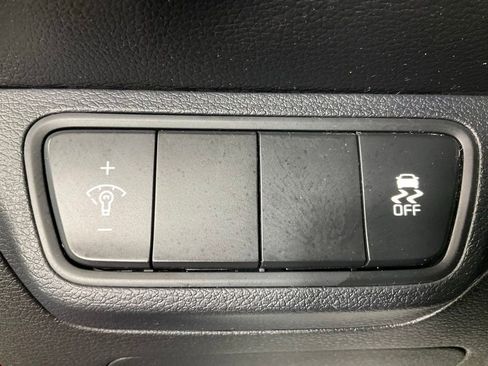 Certified 2023 Kia Forte LXS image 26