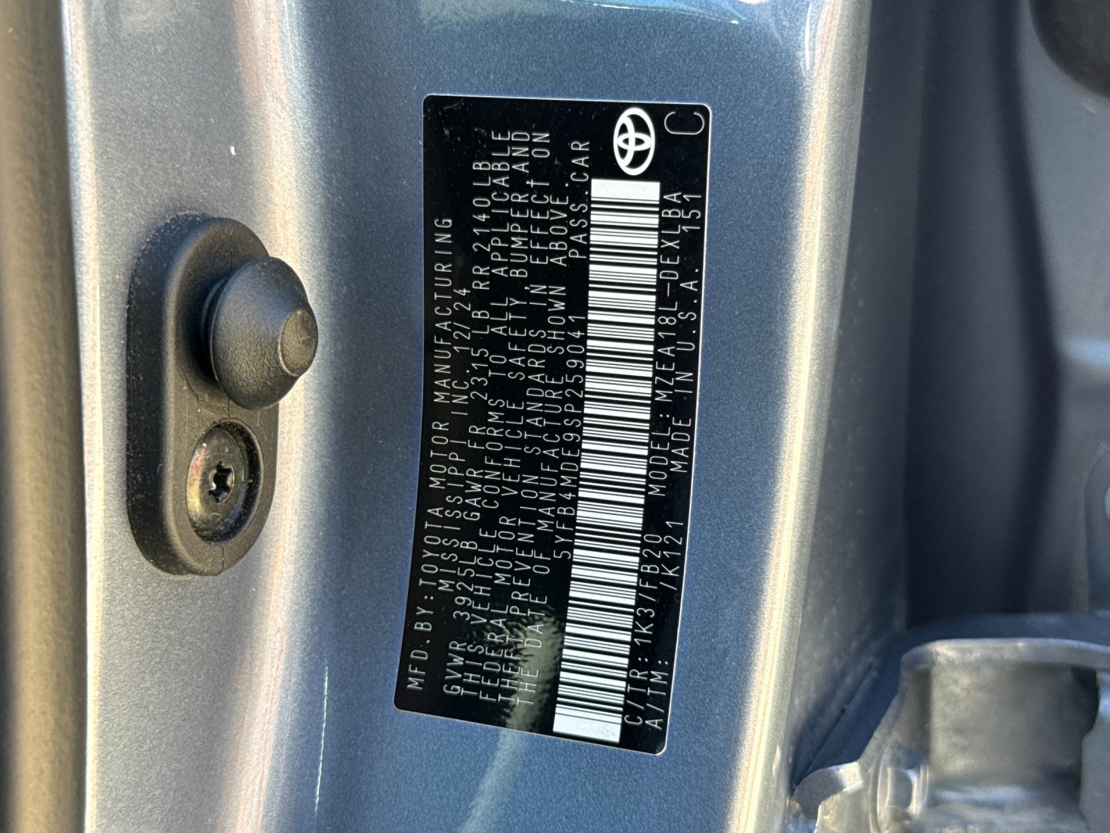 Certified 2025 Toyota Corolla LE FWD image 24