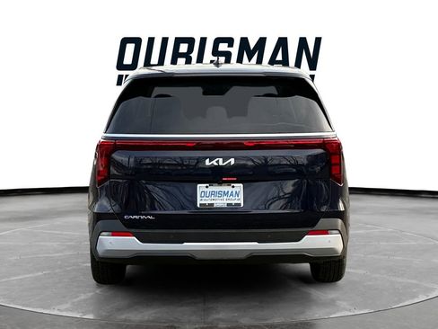 New 2026 Kia Carnival FWD image 5