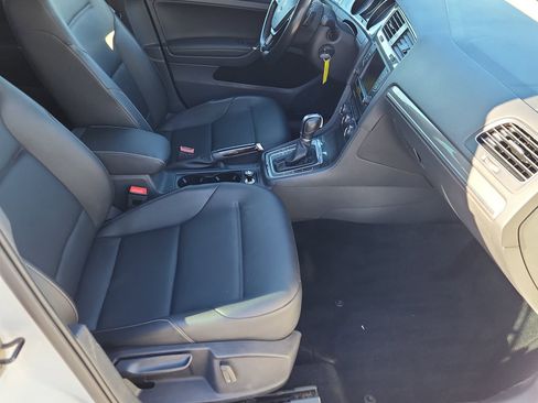 Used 2017 Volkswagen Golf Alltrack SEL image 15