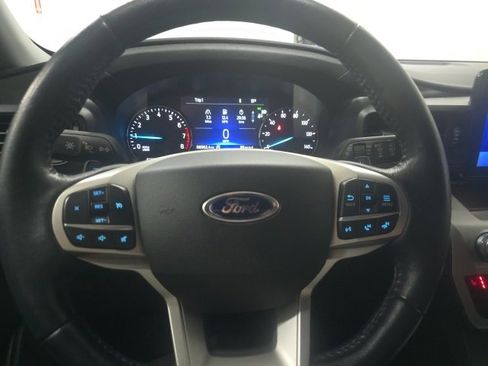 Used 2021 Ford Explorer XLT w/ Class III Trailer Tow Package image 27