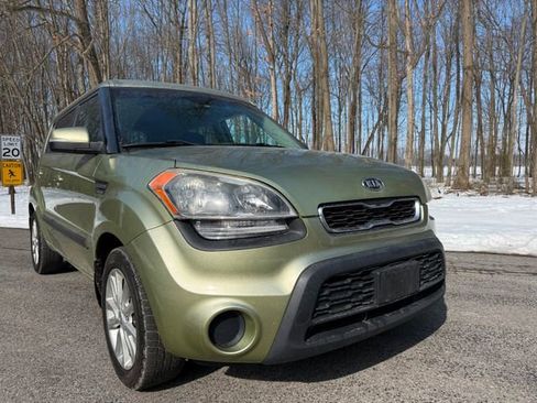 Used 2012 Kia Soul + image 6