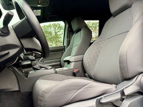 Used 2025 Toyota Tacoma SR5 image 27