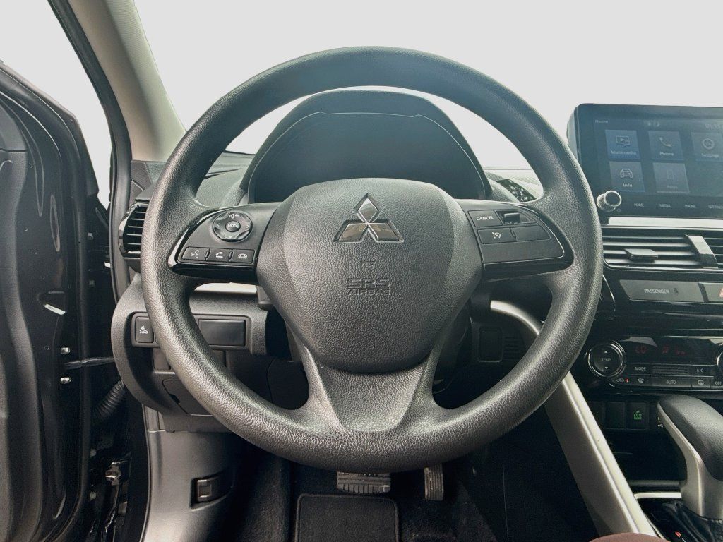 Used 2025 Mitsubishi Eclipse Cross LE AWD/4WD image 12