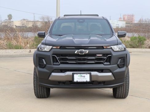 New 2025 Chevrolet Colorado Trail Boss w/ Midnight Edition image 2