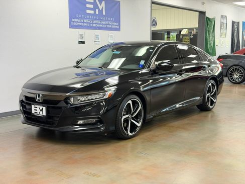 Used 2019 Honda Accord Sport image 11