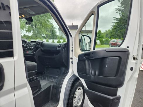 Used 2016 RAM ProMaster 1500 w/ Premium Appearance Group FWD image 31