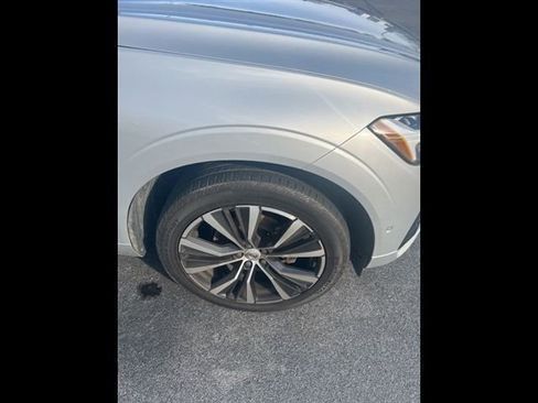 Used 2023 Volvo XC60 B5 Plus w/ Climate Package image 18