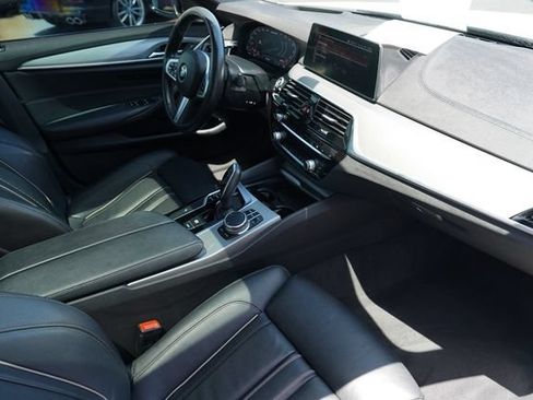 Used 2020 BMW M550i xDrive AWD/4WD image 22