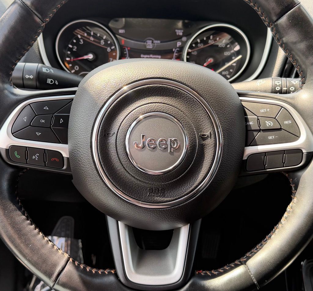 Used 2020 Jeep Compass Limited AWD/4WD image 38