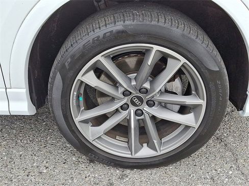 Used 2022 Audi Q3 2.0T Premium Plus w/ Premium Plus Package image 8