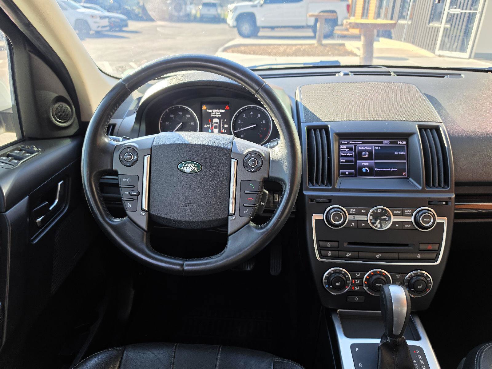 Used 2013 Land Rover LR2 HSE AWD/4WD image 14