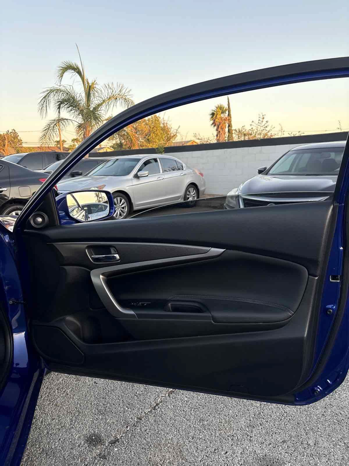 Used 2017 Honda Accord EX-L image 9