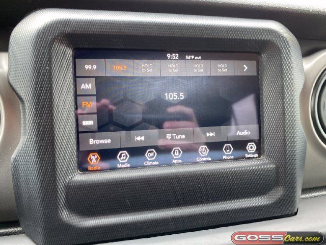 Certified 2021 Jeep Gladiator Sport AWD/4WD image 11