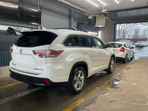 Used 2015 Toyota Highlander Limited Platinum image 3